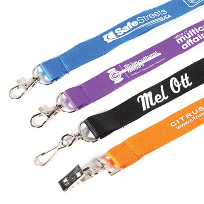 custom-printed-lanyard-id-holder-neckless